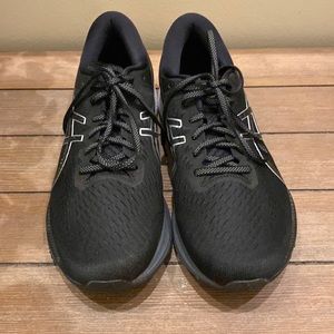 ASICS GEL-KAYANO 27
Men's Running Shoes Size 10